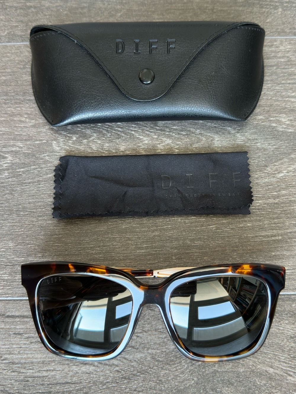 DIFF Bella Polarized Sunglasses